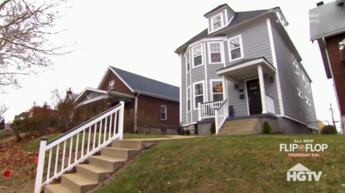 House Hunters Recap: Old vs. New in St. Louis-3